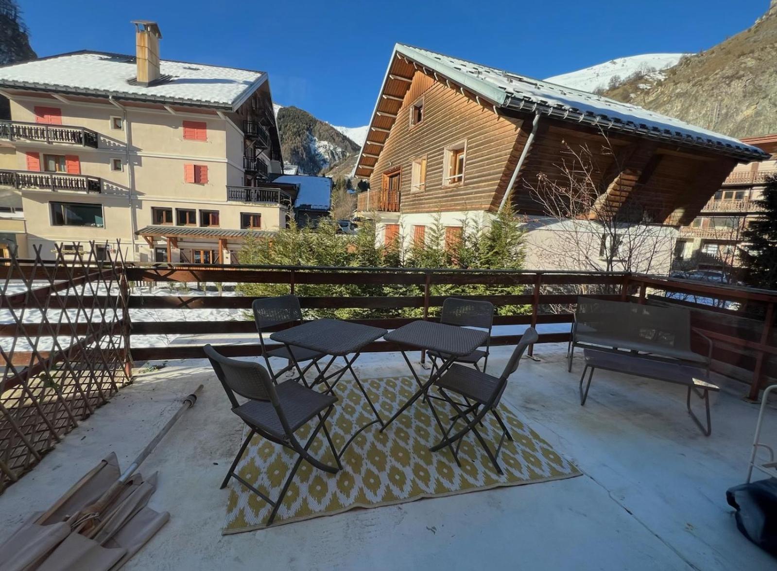 Jaune Genepi - 4 Personnes - 49M2 Et 17M2 Terrasse Valloire Bagian luar foto